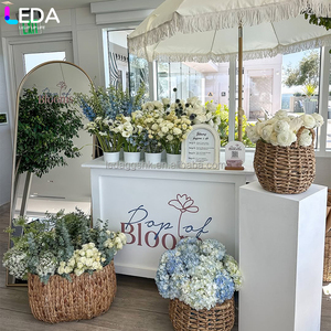 รถเข็นขนมอะคริลิคสีขาวสไตล์เรียบง่ายสำหรับร้านดอกไม้ LEDA event Party Decor & Supplies - Product Image 2
