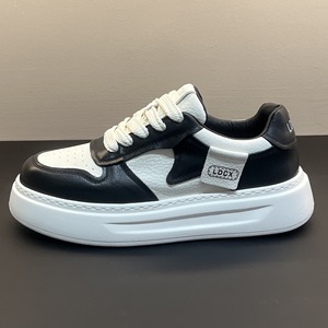 Nouvelles baskets blanches style 2026 - Chaussures décontractées à plateforme épaisses, simples et polyvalentes pour la mode haut de gamme - Product Image 5