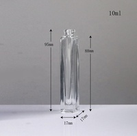 Flacon de parfum en verre vide carré transparent de 10 ml, mini portable, avec pulvérisateur à sertir et capuchon argenté, doré ou noir