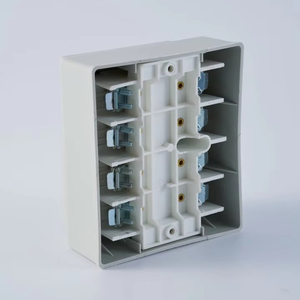 Boîte à fusibles en plastique JUNW 440V 4P/2P 10kA Capacité de coupure Montage sur panneau - Product Image 4