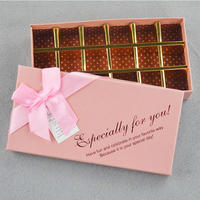 Caja de Regalo Rígida para Chocolates con Tapa y Base de Satén, Caja de Papel Ecológica Multicolor con Ranuras Divisorias Doradas para Empacar Dulces Navideños