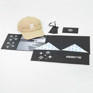 Scatola <span class=keywords><strong>Regalo</strong></span> per Cappello da Baseball Personalizzata 8x8x5 in Cartone Rigido di Lusso con Chiusura Magnetica e Goffratura in Lamina d'Oro - Product Image 4