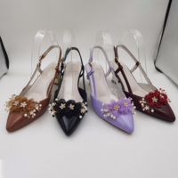 Escarpins floraux pour femmes en cuir verni à bout pointu, ornés de perles et de fleurs en mousseline, à bride arrière, talon chaton, coloris violet, noir, marron, bordeaux