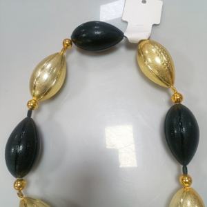 휴일 배치를위한 Mardi Gras 파티 장식을위한 맞춤형 블랙 및 골드 럭비 목걸이 - Product Image 2