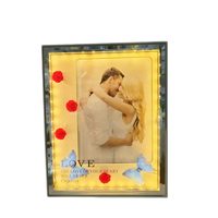 Groothandel goedkope plastic LED fotolijst bruiloftspaar fotolijst Valentijnsdag tafeldecoratie lijst tafel LED fotolijst