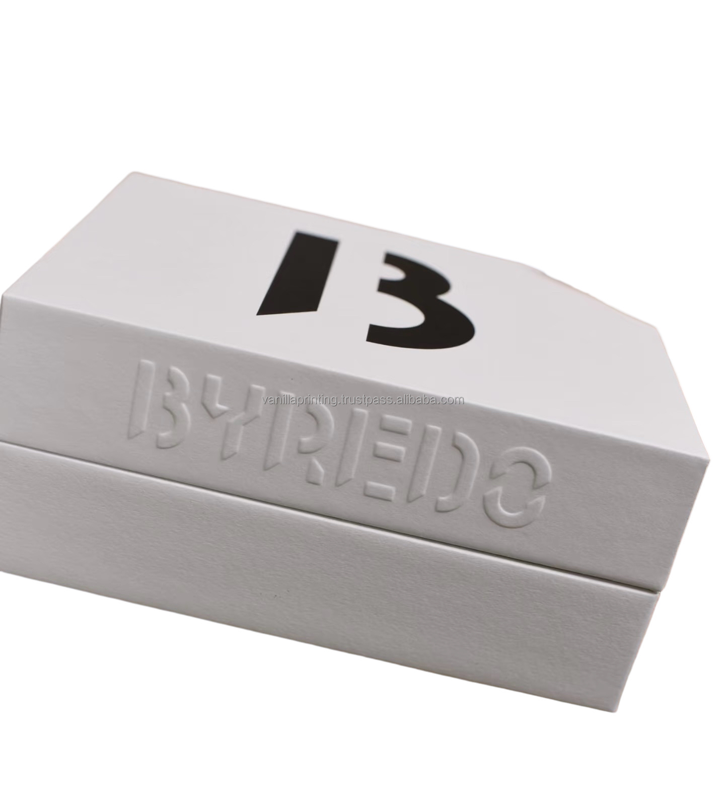 Custom Luxury 3D Embossing Rigid Cardboard Paper Box High Quality Lid and Base for Essential Oil and Candle Packaging