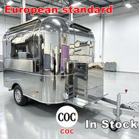 Remorque alimentaire personnalisée en acier inoxydable résistant à la rouille, style européen, bar mobile à café et bière pour festivals et événements extérieurs