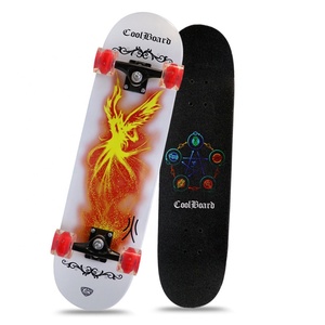 Monopatín al por mayor, patín ligero de 4 ruedas, cubierta de transferencia de calor personalizada, elemento de pared, chapa de arce canadiense para cubierta de monopatín - Product Image 1
