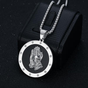 Hip Hop CZ Prier Bouddha Main Religieux Étanche Non Ternir En Acier Inoxydable Bijoux Pendentif Collier pour Hommes Femmes En Gros - Product Image 4