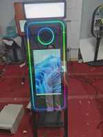 Mesin Stan foto cermin 40 inci Booth foto cermin Stan foto Stan foto dengan kamera dan Printer