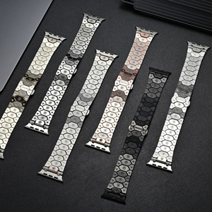 Correa de reloj de acero inoxidable de lujo para Apple Watch serie 11, 10, 9, Ultra 3, serie completa, con cierre de mariposa, correa metálica. - Product Image 1