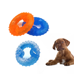Juguete para Perros de TPR con Forma de Anillo de Hielo, Directo de Fábrica, Seguro, No Tóxico, Interactivo, Alivia la Ansiedad - Product Image 1
