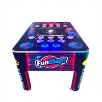 KEM Machine de jeu d'arcade à monnayeur en métal, jeu de combat rapide et amusant avec interface en anglais, pour défis et récompenses rapides