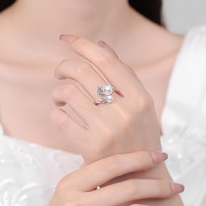 Bague en verre géométrique en U, design original, micro-incrustation de perles de laboratoire Gemini, unisexe, mode de niche, style OL simple, électroplaquée - Product Image 4