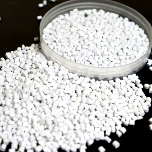 Masterbatch de Plástico Blanco con 30% de Dióxido de Titanio, Gránulos Colorantes Blancos para Moldeo por Inyección, Películas y Fibras - Product Image 1