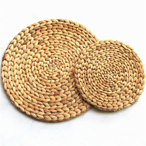 Auernhause-lacemat, laca redonda - Product Image 3