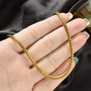 Colliers ras-du-cou personnalisés en acier inoxydable plaqué or 18 carats, durables, classiques, à motif tressé à pointes, pour femmes, pour mariage ou usage décontracté - Product Image 3