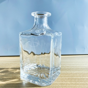 Botellas de cristal con tapón de rosca, botellas de cristal negras para vodka, venta al por mayor - Product Image 2