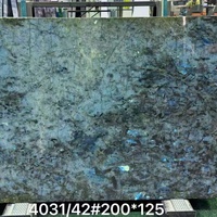 Dalles de granit de Madagascar en labradorite bleue de Lemuria pour comptoirs et carreaux muraux