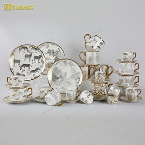 Tasse à <span class=keywords><strong>café</strong></span> en céramique blanche avec motif <span class=keywords><strong>or</strong></span> galvanisé-Personnalisable | Promotionnel et prêt pour les cadeaux - Product Image 3