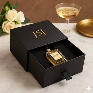 Botella de Perfume Hecha de Forma Sostenible con Vidrio Reciclado, Empaque Ecológico, Set de Regalo de Fragancia Vegana - Product Image 6