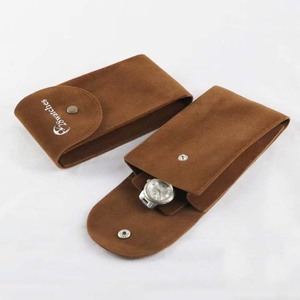 Bolsa de terciopelo personalizada con logo impreso para relojes, embalaje de regalo para joyas, sobre de gamuza con botón y soporte interior. - Product Image 3