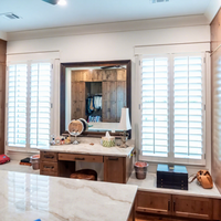Persianas de Madera y PVC de la Mejor Calidad al por Mayor para Ventanas Interiores |   Persiana para cobertizo Louvre ShutterWorks para interiores
