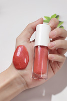 Gloss à lèvres teinté HKH personnalisable avec tube transparent et capuchon blanc, effet miroir brillant, grand pinceau, hydratant et brillant