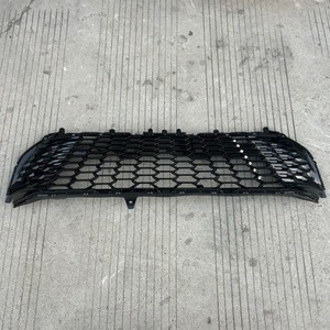 Grille inférieure Toyota Camry 53102-06610 en plastique ABS, pièce de rechange pour pare-chocs, version européenne - Product Image 2