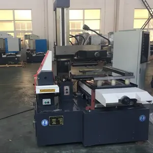 DK7740-30アングルCNC EDMワイヤー切断機