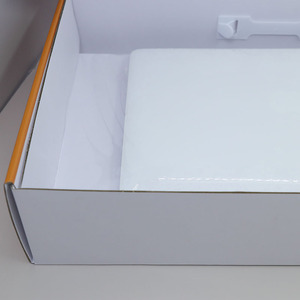 Impresión personalizada <span class=keywords><strong>de</strong></span> cartón corrugado, <span class=keywords><strong>caja</strong></span> <span class=keywords><strong>de</strong></span> correo vacía para <span class=keywords><strong>ordenador</strong></span> portátil, <span class=keywords><strong>caja</strong></span> <span class=keywords><strong>de</strong></span> embalaje para tableta con mango <span class=keywords><strong>de</strong></span> plástico - Product Image 4