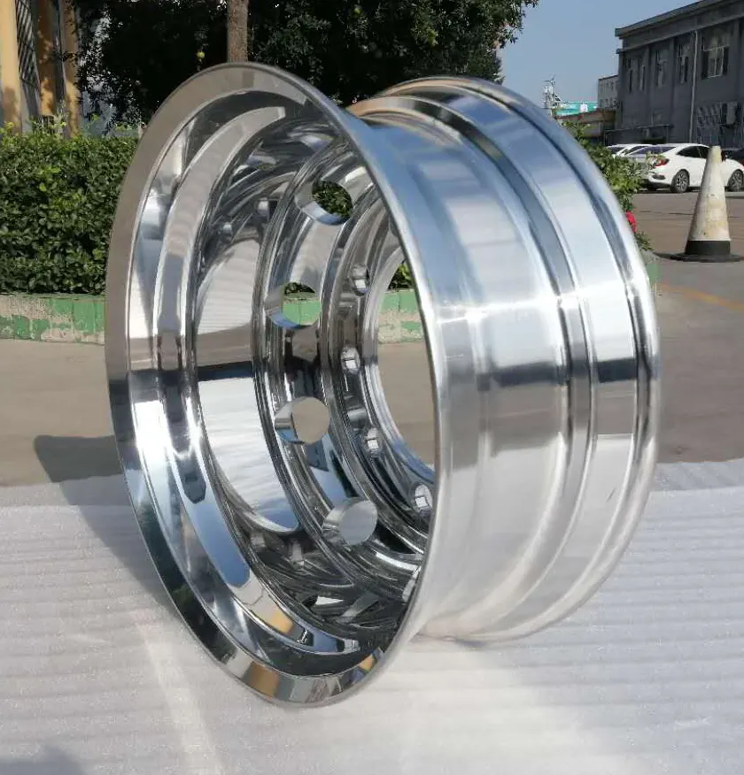 OEM disesuaikan aluminium roda 22.5 untuk truk komersial