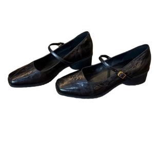 French Vintage Genuine Leather Sheepskin <b>Block</b> Heel Women's Pumps Comfortable Slip-on Shallow Mouth Office Commuter Shoes - Product Image 1