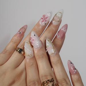 <span class=keywords><strong>Uñas</strong></span> Postizas Acrílicas en Degradado Rosa Francés y Blanco, con Diseño <span class=keywords><strong>de</strong></span> Tulipán 3D, Perla y Marco Dorado, Forma Almendrada, Longitud Media, 10 Piezas - Product Image 3