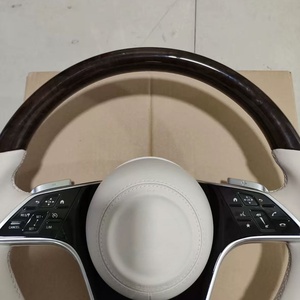 Conversión de Volantes de <span class=keywords><strong>Mercedes</strong></span>-Benz Clase C, Clase E, Clase S, Clase GL, W213 a Estilo <span class=keywords><strong>Maybach</strong></span> con Madera de Caoba y Cuero Genuino - Product Image 6