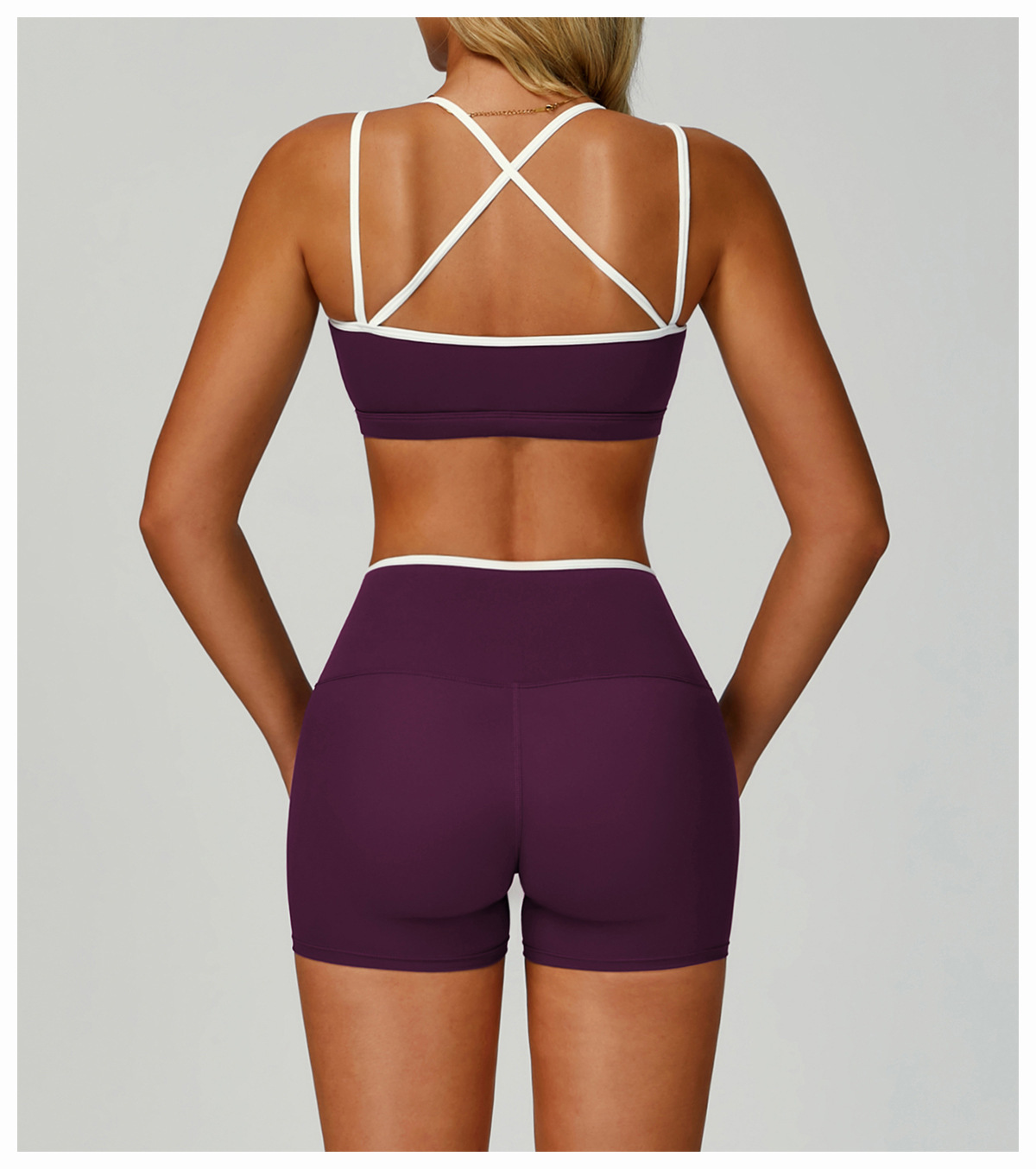 Plus-Size Sports Bra: side profile showing stretch, rise and leg-opening fit