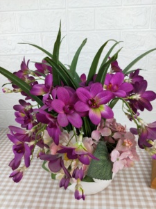 Composizione Floreale Artificiale Profumata Moderna Fatta a Mano con Orchidea Realistica <span class=keywords><strong>in</strong></span> <span class=keywords><strong>Vaso</strong></span> di Ceramica per Arredamento Casa, Ecologica - Product Image 3
