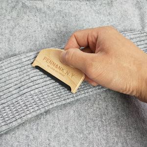 Afeitadora de lana ecológica con logo personalizado, eliminador de pelusas de <span class=keywords><strong>tela</strong></span>, peines de <span class=keywords><strong>Cachemira</strong></span> de madera, ecológico, venta al por mayor - Product Image 4