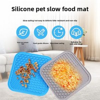 Tapis de léchage pour chien en silicone avec ventouses puissantes, gamelle anti-anxiété pour chien, plaque de léchage de qualité alimentaire pour chats