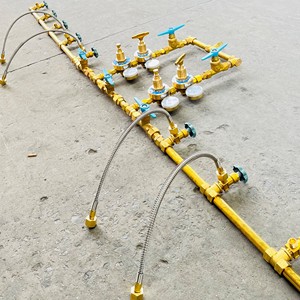 Collettore a tre vie Para Oxigeno con regolatore ad alta pressione e QF-2C valvole - Product Image 4