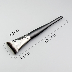 <span class=keywords><strong>Pinceau</strong></span> à poudre Tube en aluminium argenté <span class=keywords><strong>Pinceau</strong></span> <span class=keywords><strong>de</strong></span> <span class=keywords><strong>fond</strong></span> <span class=keywords><strong>de</strong></span> <span class=keywords><strong>teint</strong></span> léger pour <span class=keywords><strong>appliquer</strong></span> <span class=keywords><strong>de</strong></span> la poudre translucide Big Fluffy Brush Prix d'usine - Product Image 2
