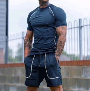 Abbigliamento aderente aderente da uomo in 2 pezzi traspirante a asciugatura rapida per allenamenti con Design a tinta unita - Product Image 3