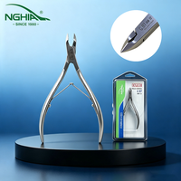 Nghia Vietnam - Cortacutículas Profesional de Acero Inoxidable C.07, Duradero, Portátil, Estilo Clásico, Hoja Afilada, para Dedos, A+