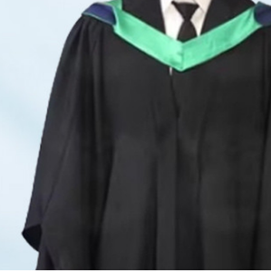 Bán buôn áo tốt nghiệp chất lượng cao kiểu Anh, sản xuất chuyên nghiệp, có sẵn kho, dành cho trình độ cử nhân và thạc sĩ - Product Image 3