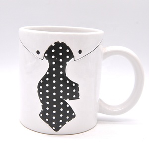 Taza <span class=keywords><strong>de</strong></span> café <span class=keywords><strong>de</strong></span> cerámica creativa minimalista 'I Love Dad' <span class=keywords><strong>para</strong></span> la fiesta <span class=keywords><strong>del</strong></span> <span class=keywords><strong>Día</strong></span> <span class=keywords><strong>del</strong></span> <span class=keywords><strong>Padre</strong></span> Taza <span class=keywords><strong>de</strong></span> almacén con empuñadura con diseño en blanco - Product Image 6