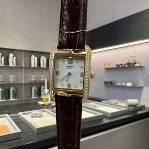 Reloj de Pulsera para Mujer, Marca H, de Lujo, Retro, de Cuarzo, con Cristal de Zafiro, Acero Inoxidable 316L, Estilo Buzo, Elegante y Moderno - Product Image 2