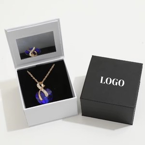 Boîte à bijoux de luxe avec logo personnalisé, design d'emballage en papier miroir, coffret cadeau pour collier et bague, boîtes d'emballage avec ruban - Product Image 1