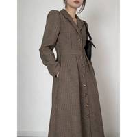 Manteau long élégant à revers pour femme, collection automne-hiver 2026, en mélange de laine rayé, simple boutonnage, style robe longue
