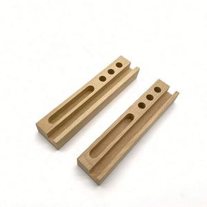 Vente en gros de calendrier de bureau en bois massif Base de calendrier de décoration de bureau avec logo personnalisé Présentoir de plaque créatif - Product Image 5