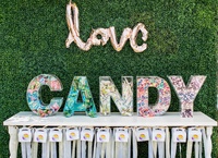 Bac de rangement en forme de grande lettre, conteneur de grande taille transparent en acrylique design de boîte à bonbons